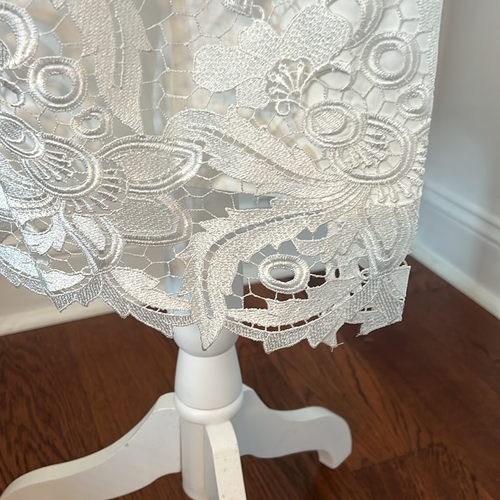 White Lace size 8 Likely women’s Dress - Picture 8 of 11
